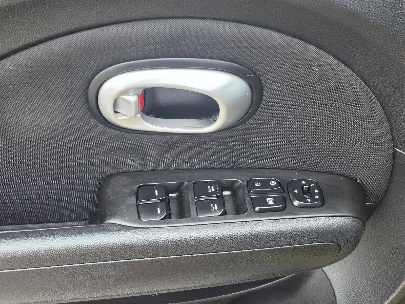 2014 Kia Soul 5dr Wgn Auto +