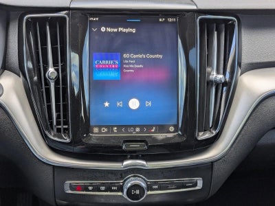 2024 Volvo XC60 B5 AWD Core Dark Theme