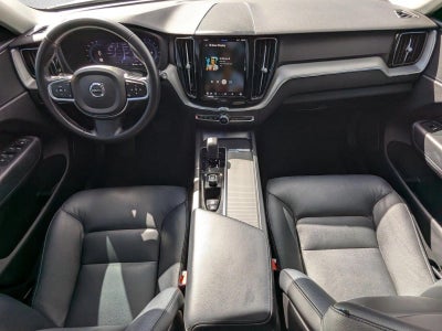 2024 Volvo XC60 B5 AWD Core Dark Theme