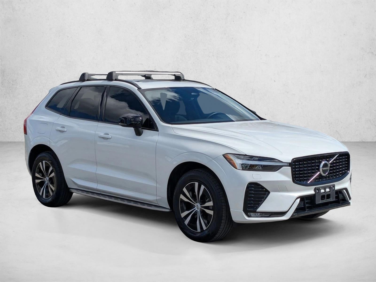2024 Volvo XC60 B5 AWD Core Dark Theme