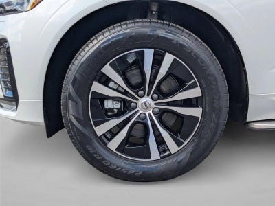 2024 Volvo XC60 B5 AWD Core Dark Theme