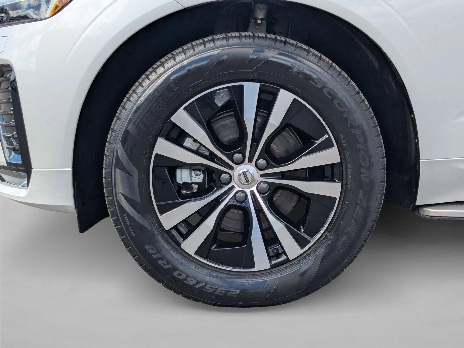 2024 Volvo XC60 B5 AWD Core Dark Theme