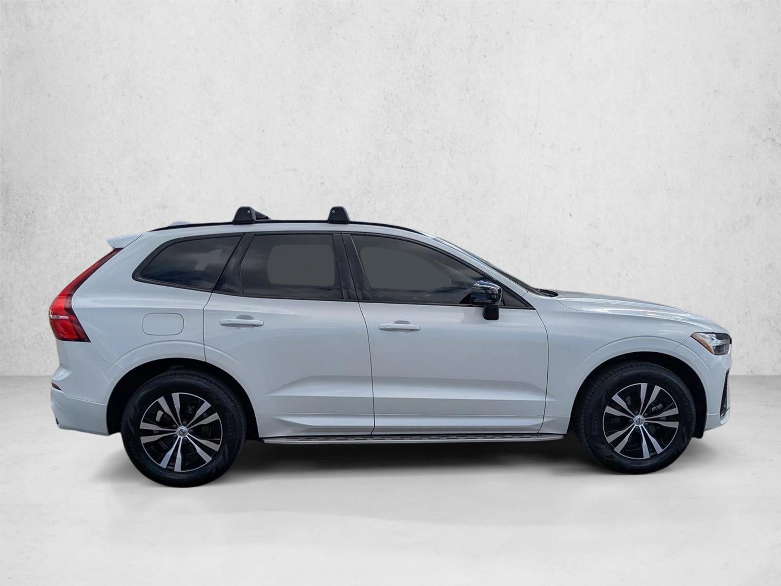 2024 Volvo XC60 B5 AWD Core Dark Theme