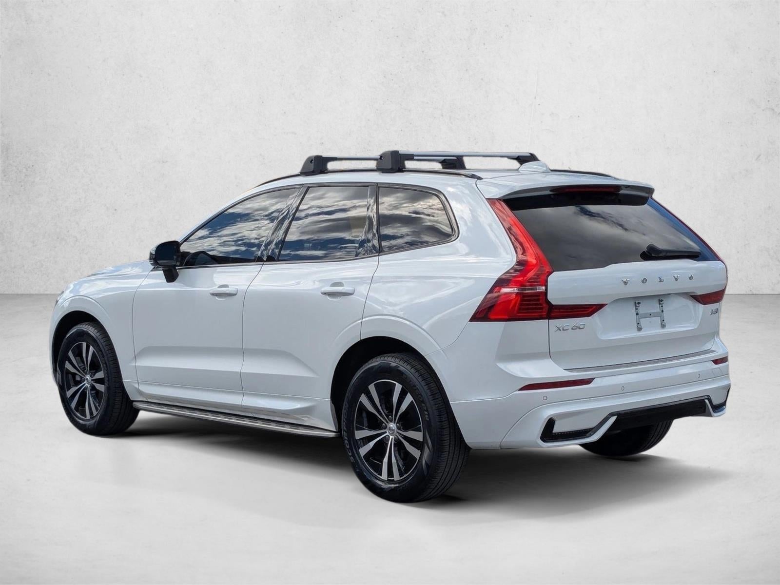 2024 Volvo XC60 B5 AWD Core Dark Theme