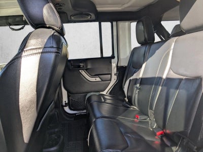 2014 Jeep Wrangler Unlimited 4WD 4dr Sahara