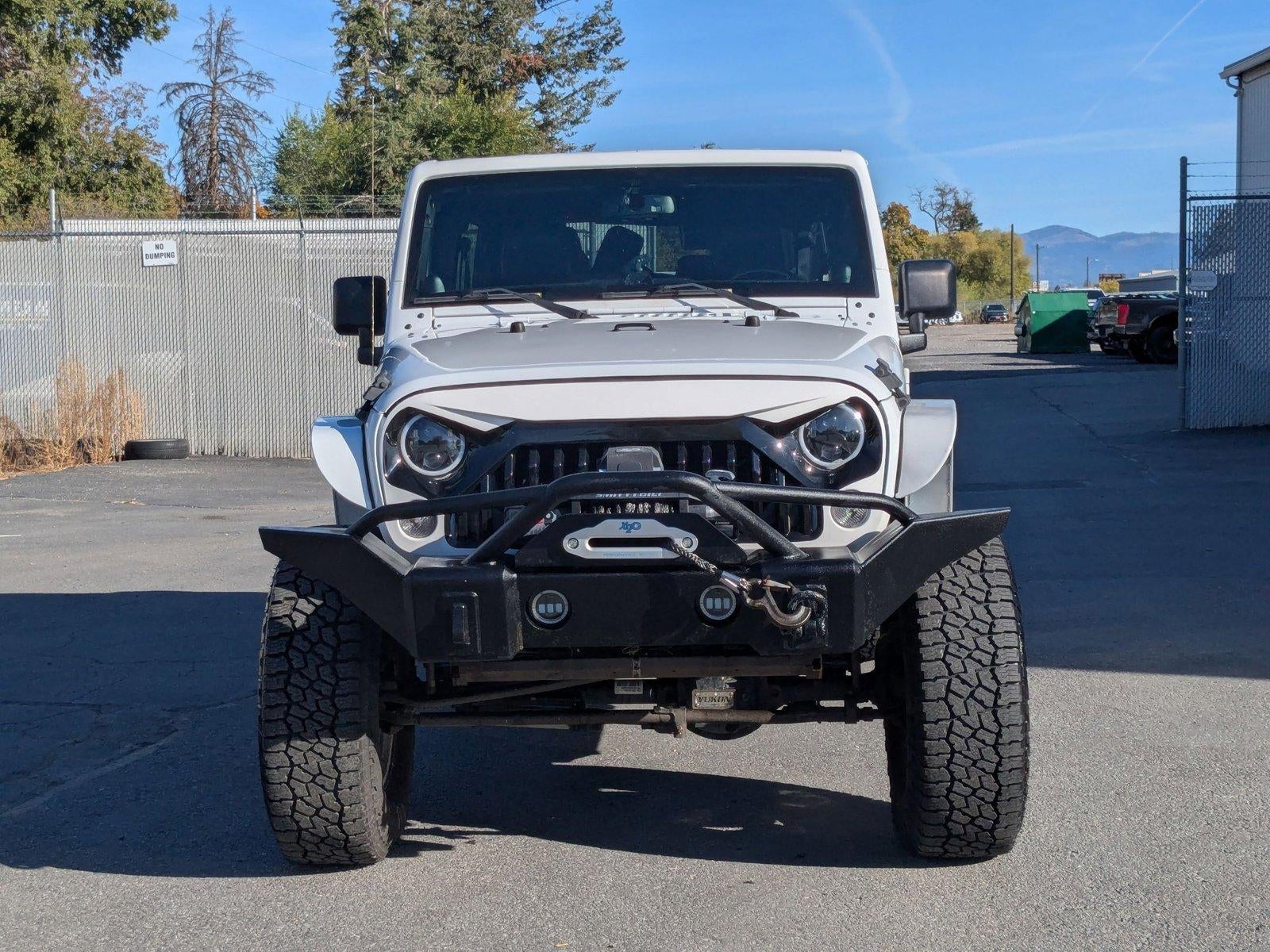 2014 Jeep Wrangler Unlimited 4WD 4dr Sahara