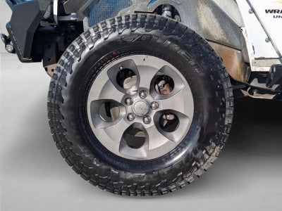 2014 Jeep Wrangler Unlimited 4WD 4dr Sahara