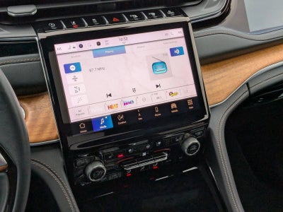 2023 Jeep Grand Cherokee L Summit Reserve 4x4