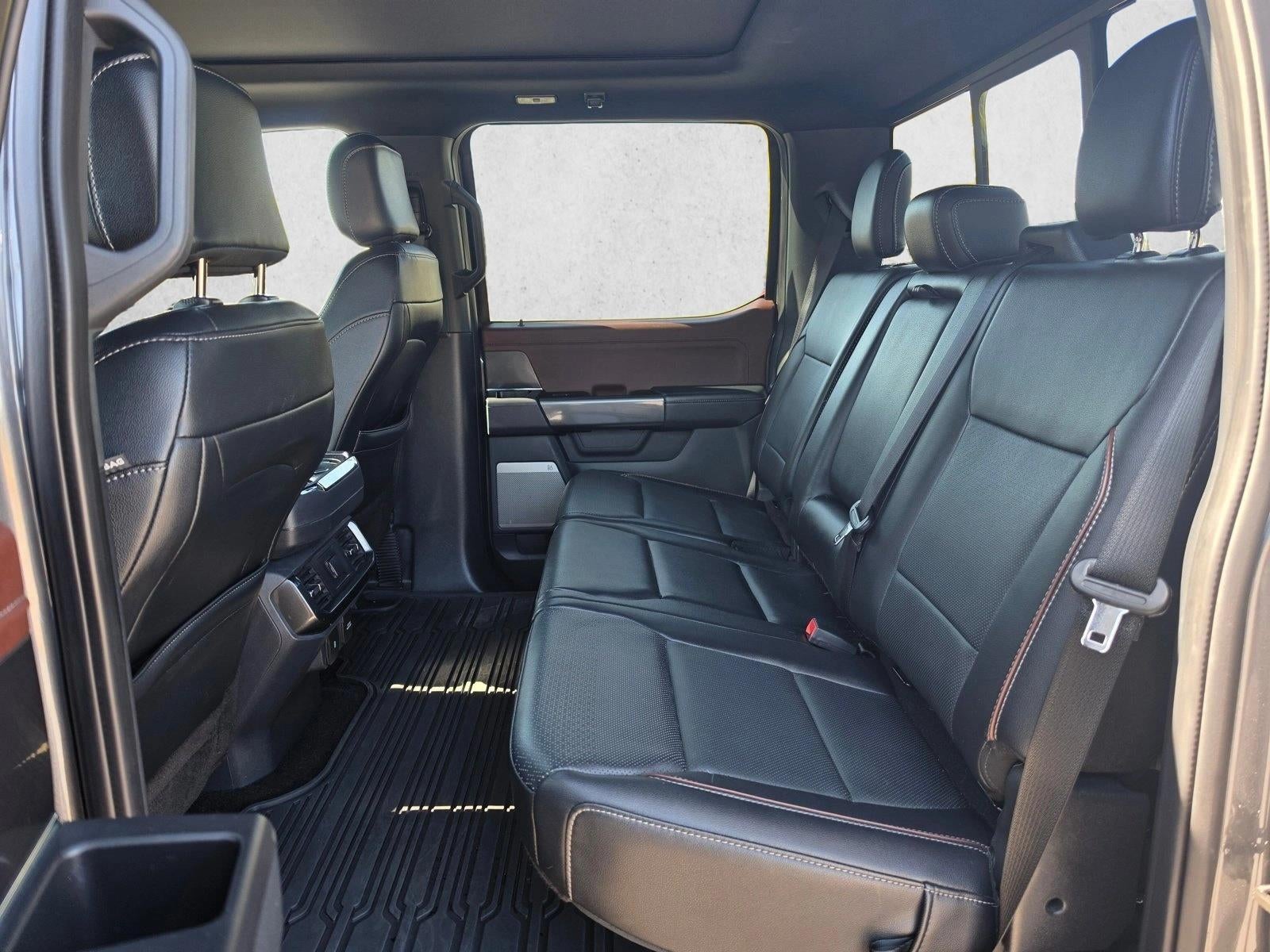 2022 Ford F-150 LARIAT 4WD SuperCrew 5.5' Box