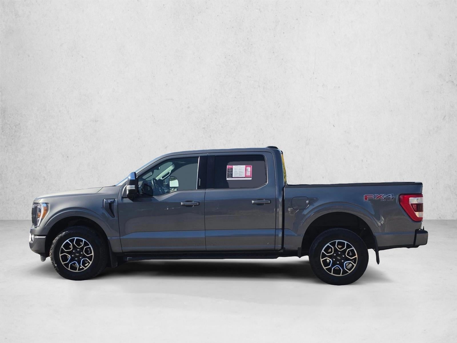 2022 Ford F-150 LARIAT 4WD SuperCrew 5.5' Box