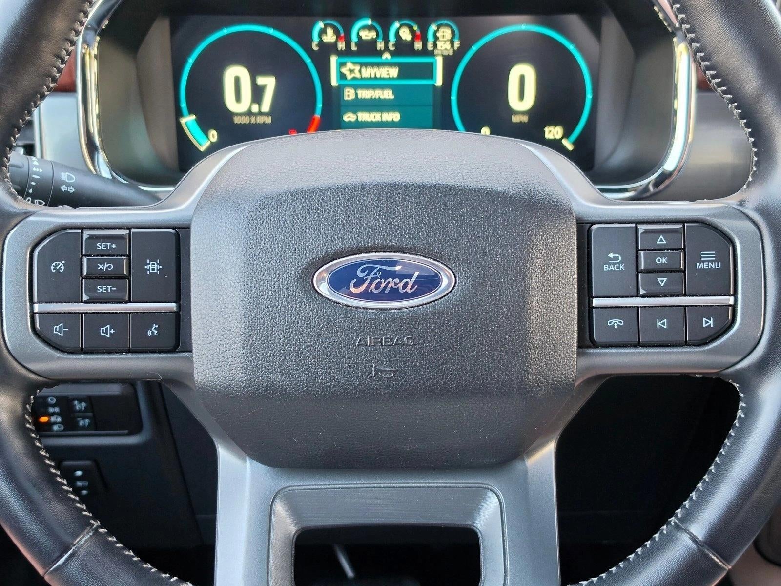 2022 Ford F-150 LARIAT 4WD SuperCrew 5.5' Box