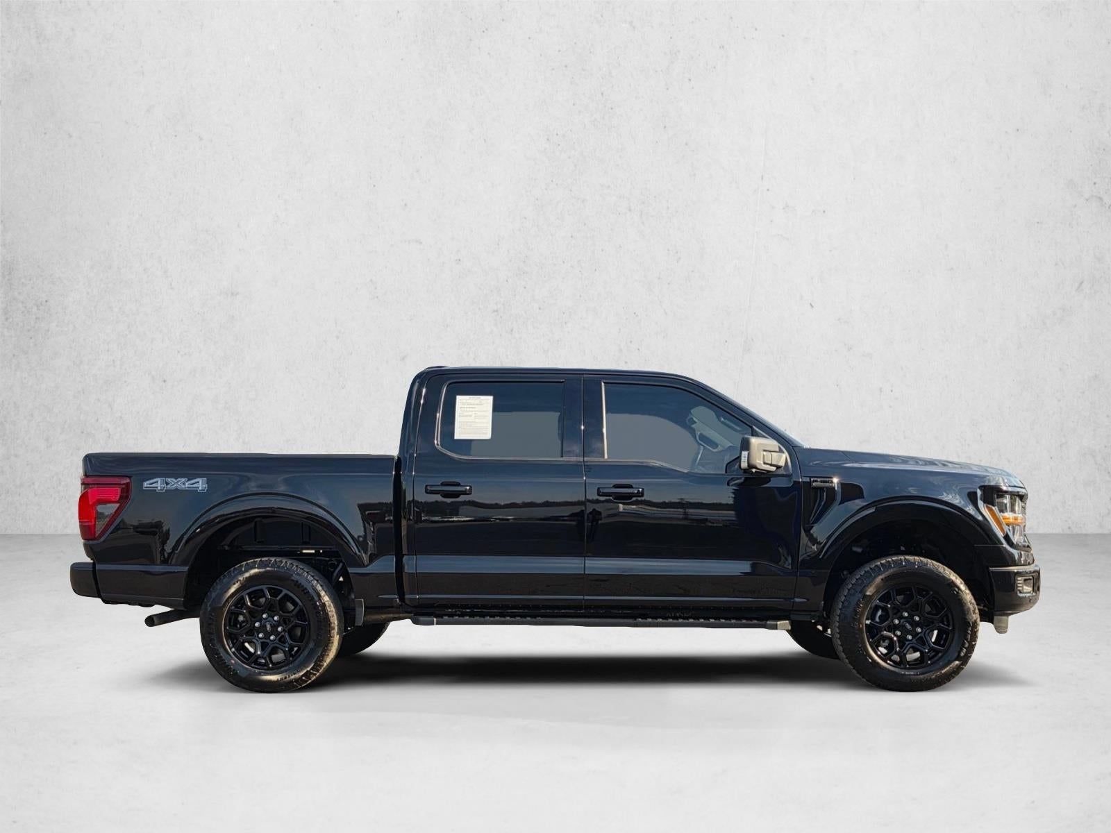 2024 Ford F-150 XLT 4WD SuperCrew 5.5' Box
