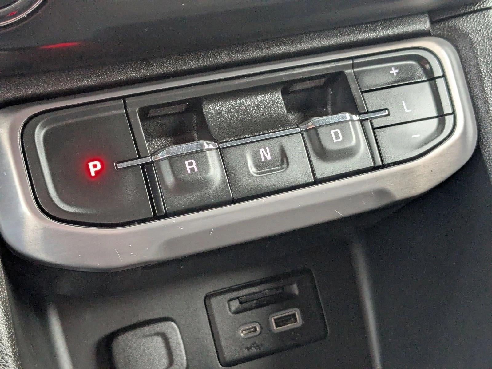 2021 GMC Acadia AWD AT4