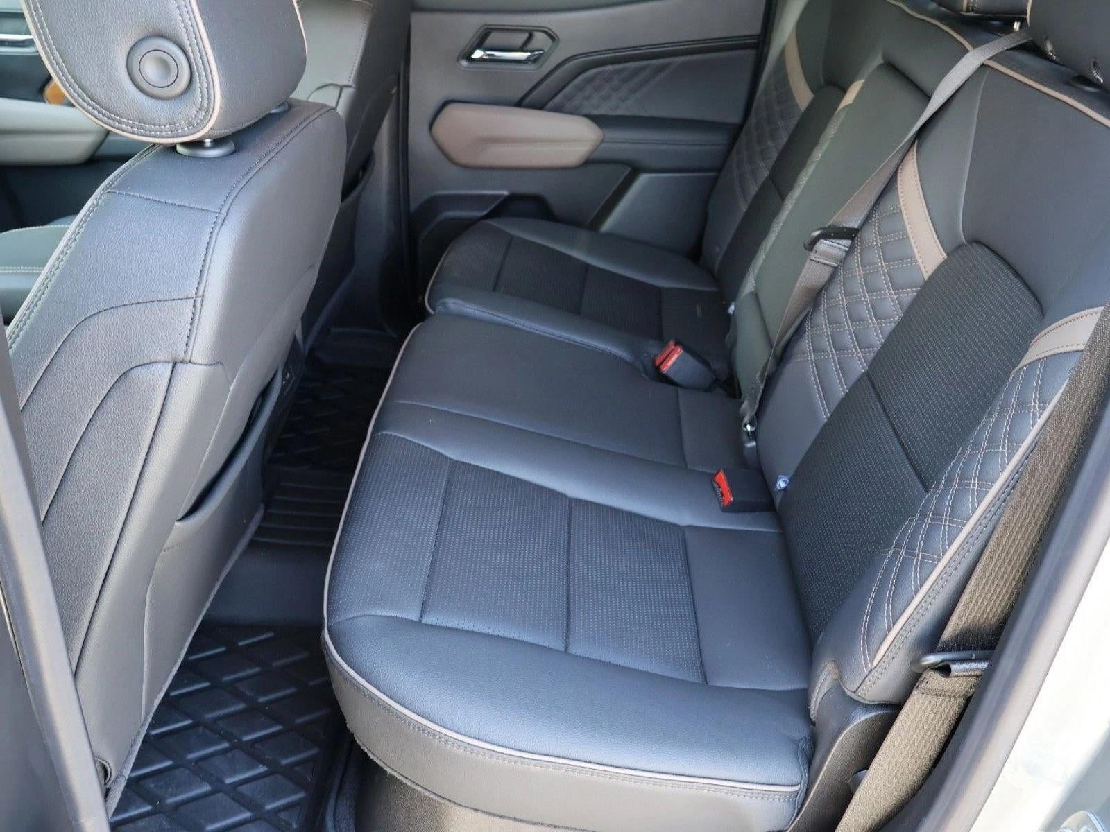 2024 GMC Canyon Crew Cab Short Box 4-Wheel Drive Denali