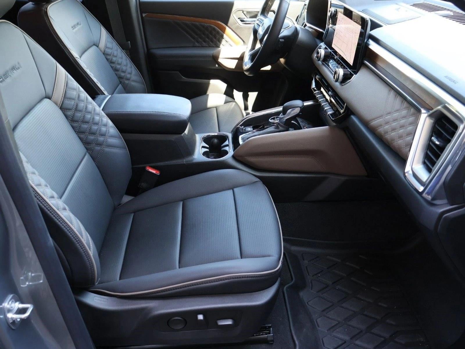 2024 GMC Canyon Crew Cab Short Box 4-Wheel Drive Denali