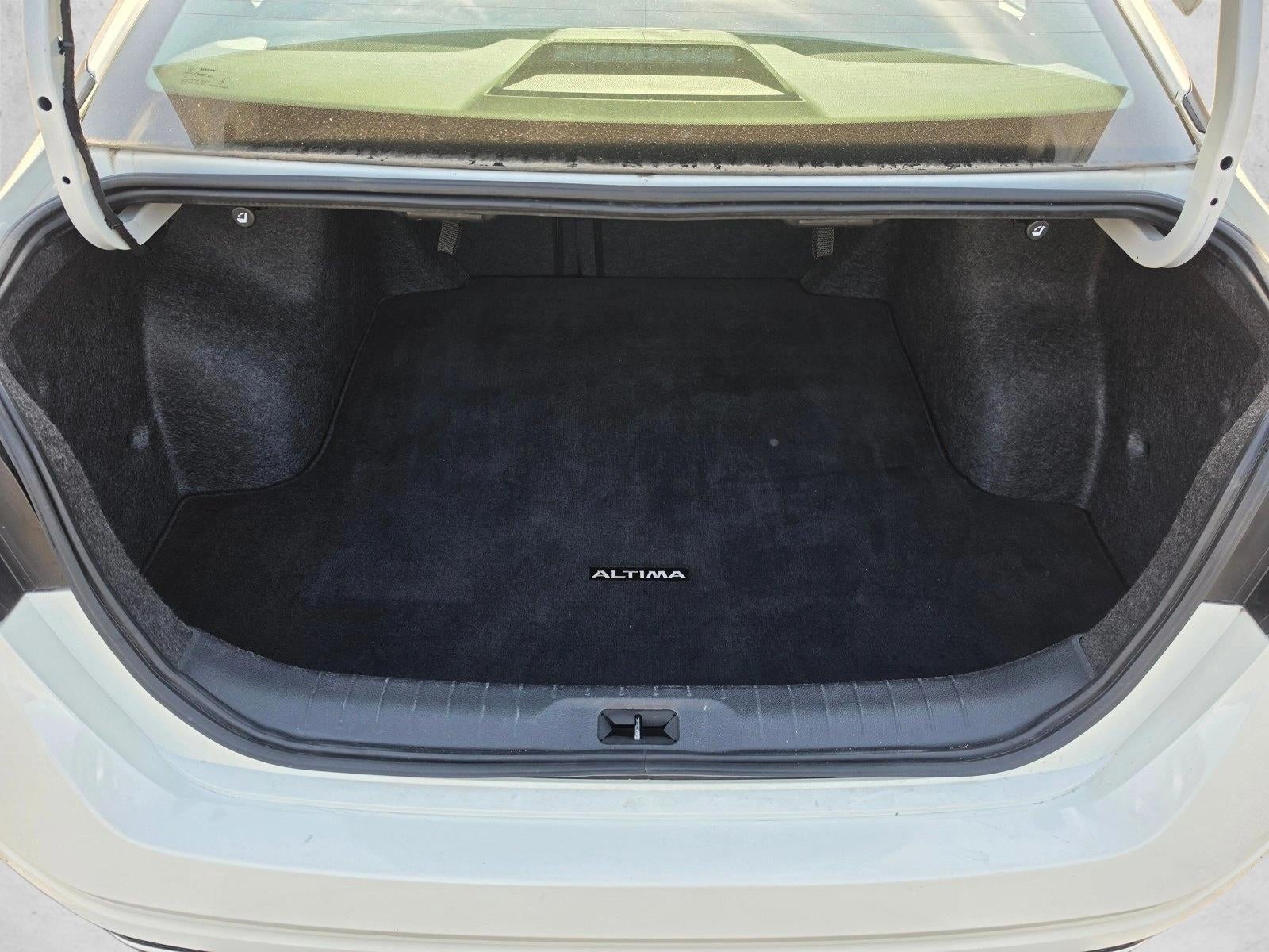 2023 Nissan Altima 2.5 SV Sedan