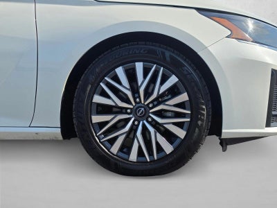 2023 Nissan Altima 2.5 SV Sedan