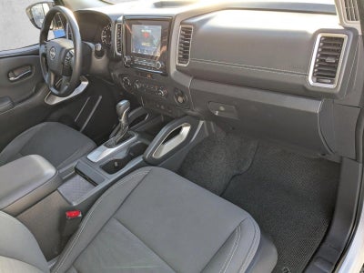 2022 Nissan Frontier Crew Cab 4x4 SV Auto