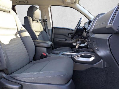 2022 Nissan Frontier Crew Cab 4x4 SV Auto