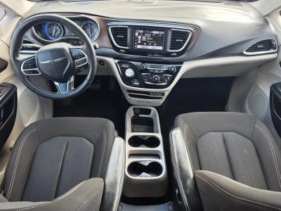 2022 Chrysler Voyager LX FWD