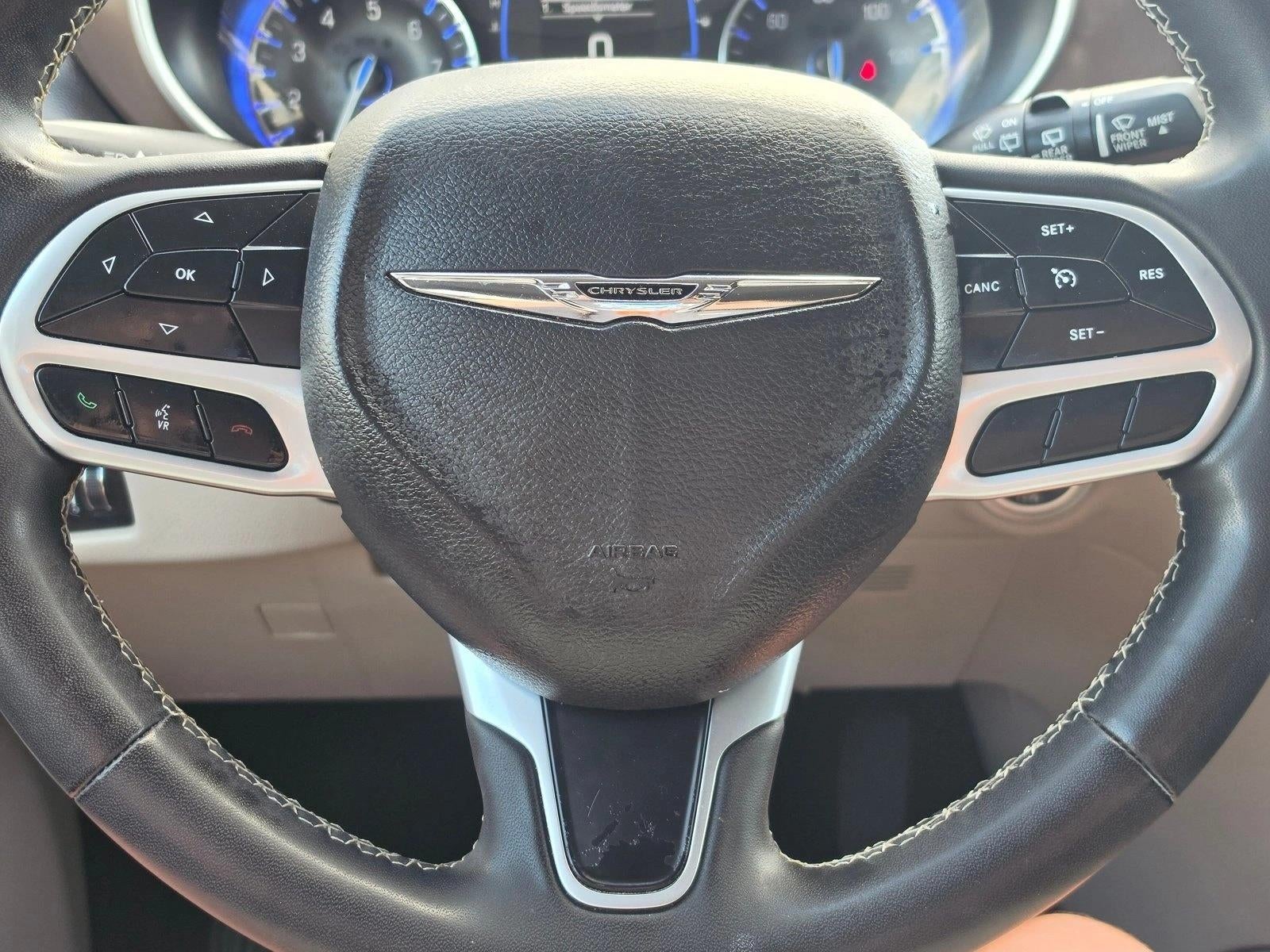 2022 Chrysler Voyager LX FWD