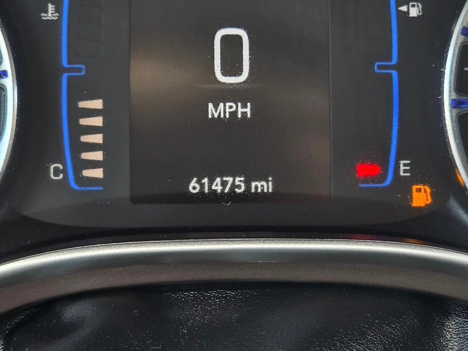 2022 Chrysler Voyager LX FWD
