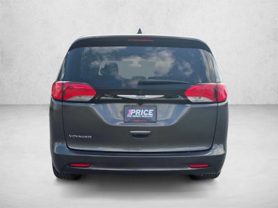 2022 Chrysler Voyager LX FWD