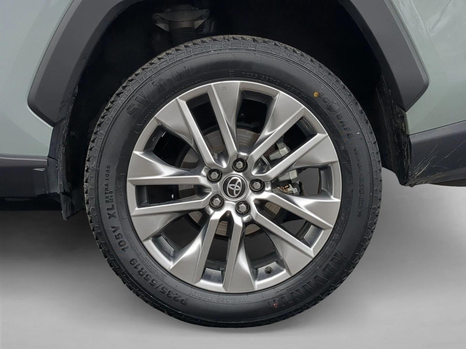 2022 Toyota RAV4 XLE Premium AWD (Natl)