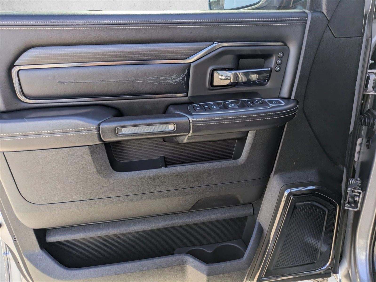 2022 RAM 2500 Limited 4x4 Crew Cab 6'4" Box