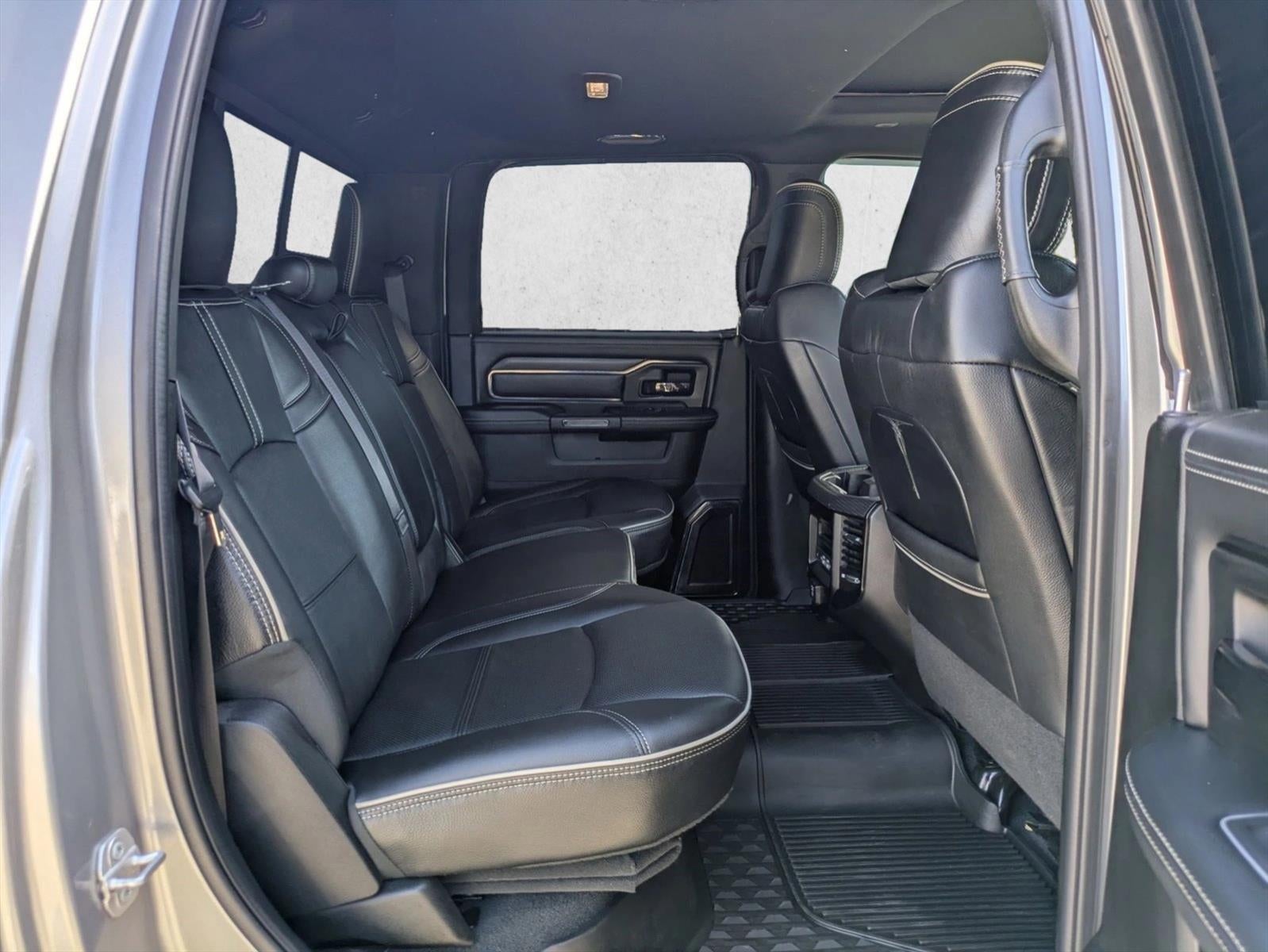 2022 RAM 2500 Limited 4x4 Crew Cab 6'4" Box