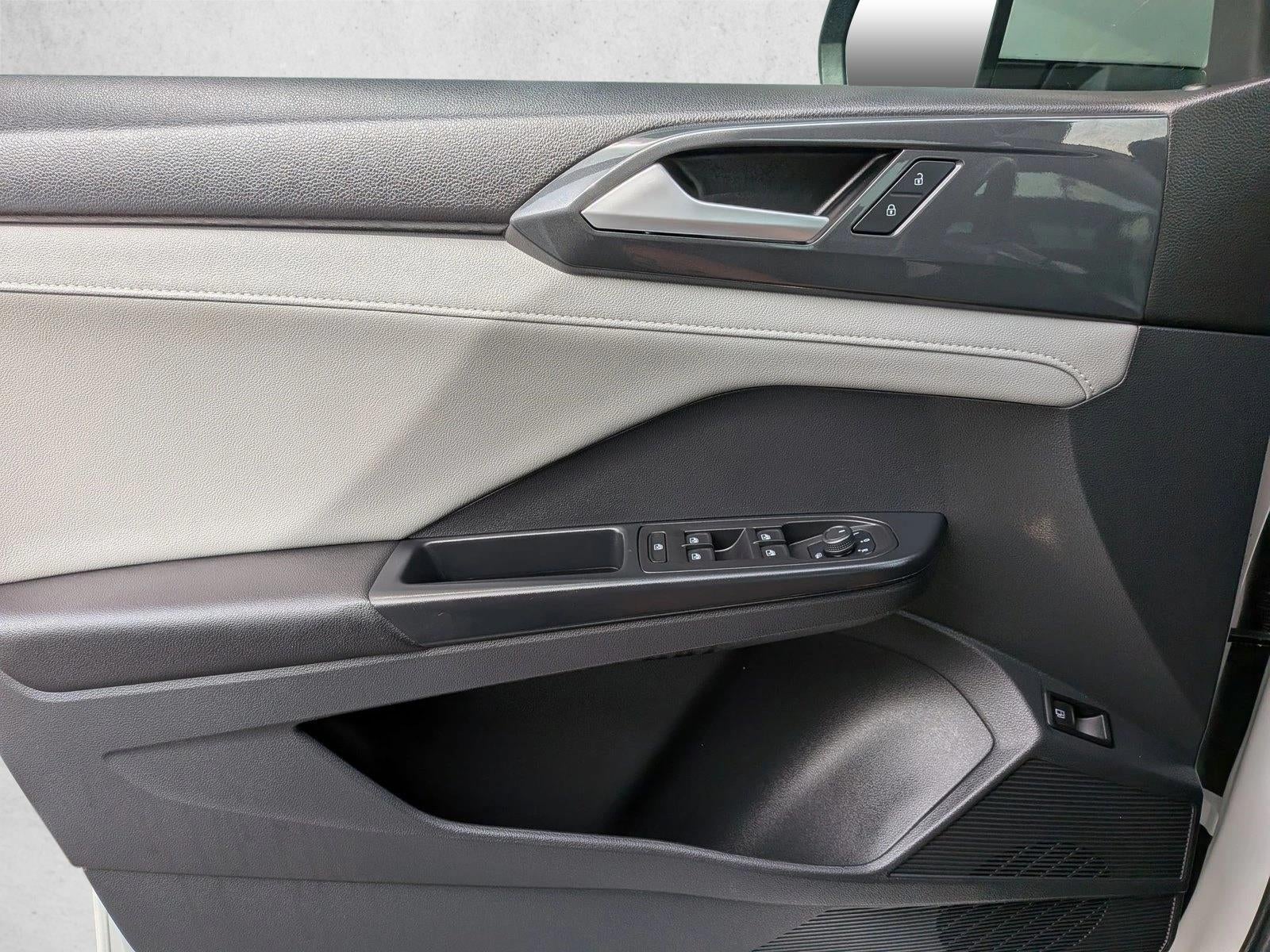 2023 Volkswagen Taos SEL 4MOTION *Ltd Avail*