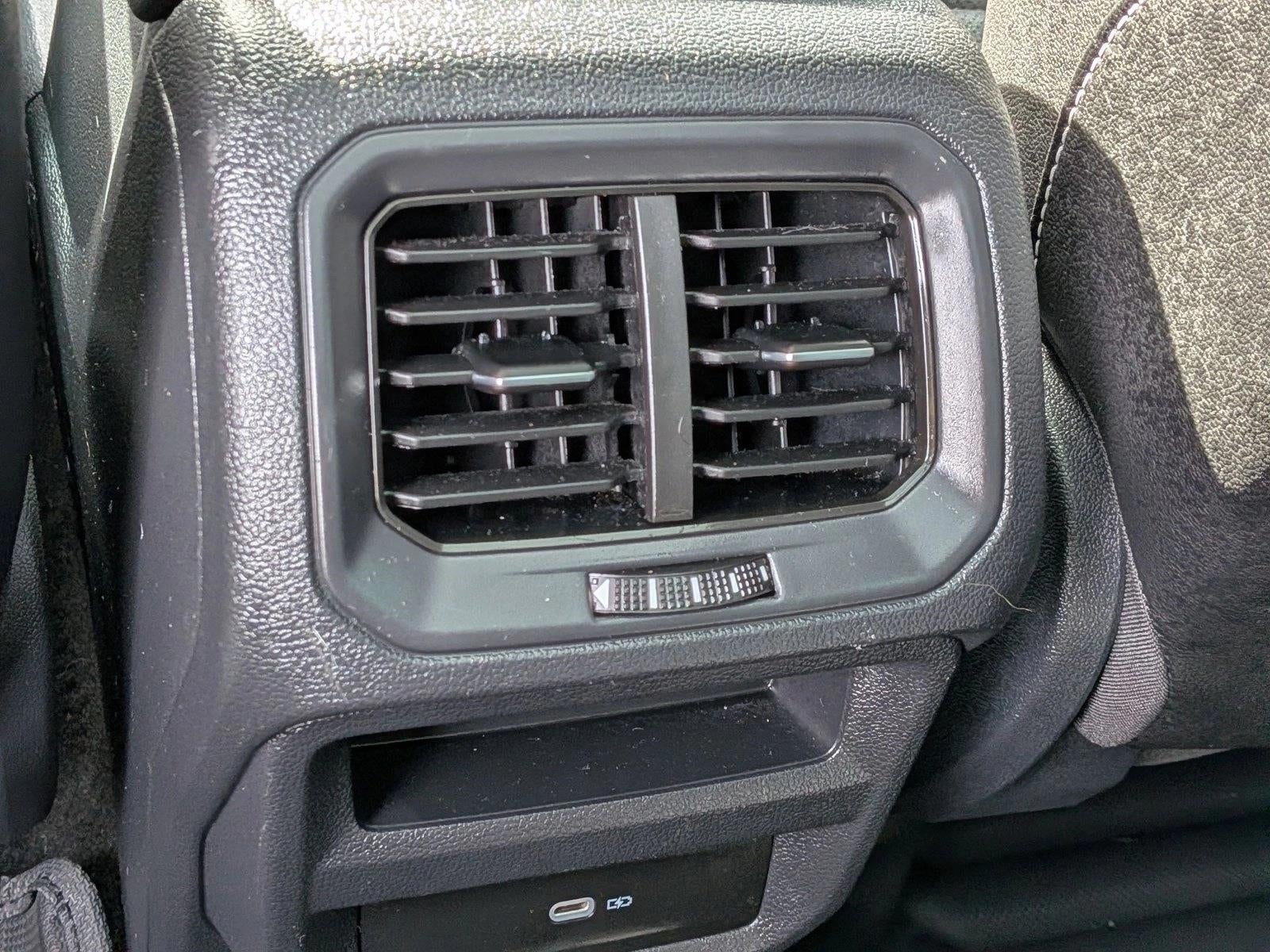 2023 Volkswagen Taos SEL 4MOTION *Ltd Avail*