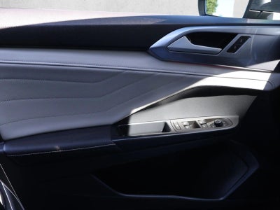 2025 Volkswagen Taos SEL 4MOTION