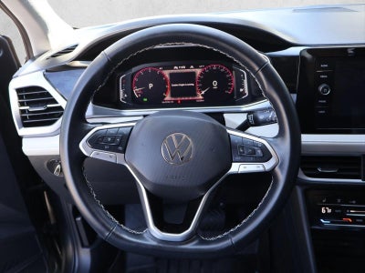 2025 Volkswagen Taos SEL 4MOTION