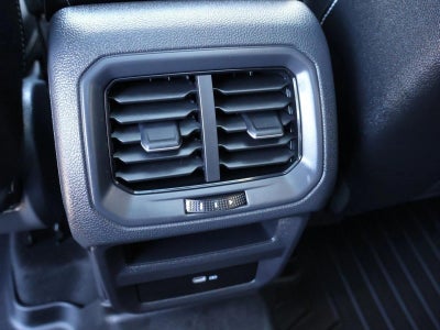 2025 Volkswagen Taos SEL 4MOTION