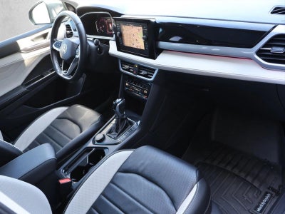 2025 Volkswagen Taos SEL 4MOTION