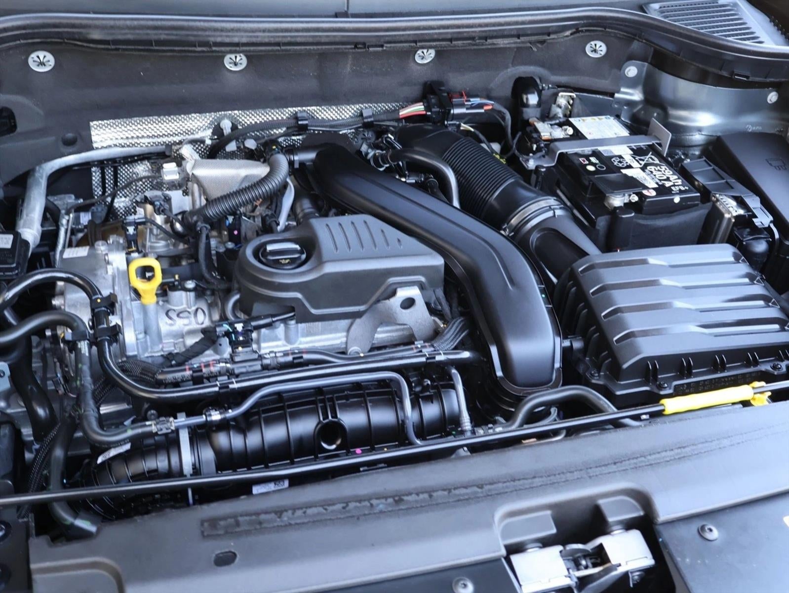 2025 Volkswagen Taos SEL 4MOTION