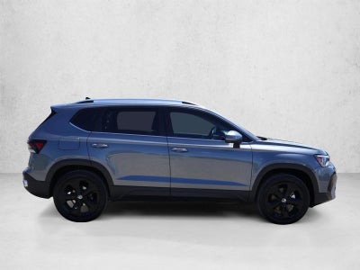 2025 Volkswagen Taos SEL 4MOTION