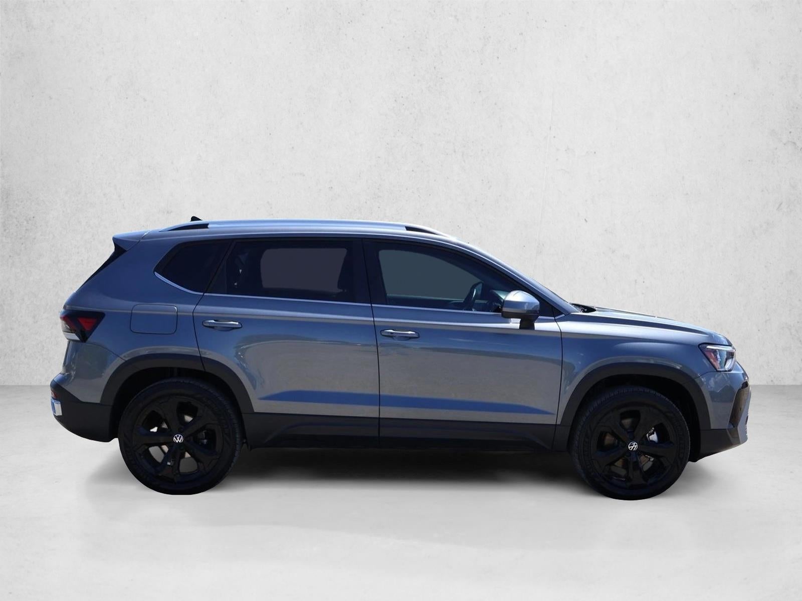 2025 Volkswagen Taos SEL 4MOTION
