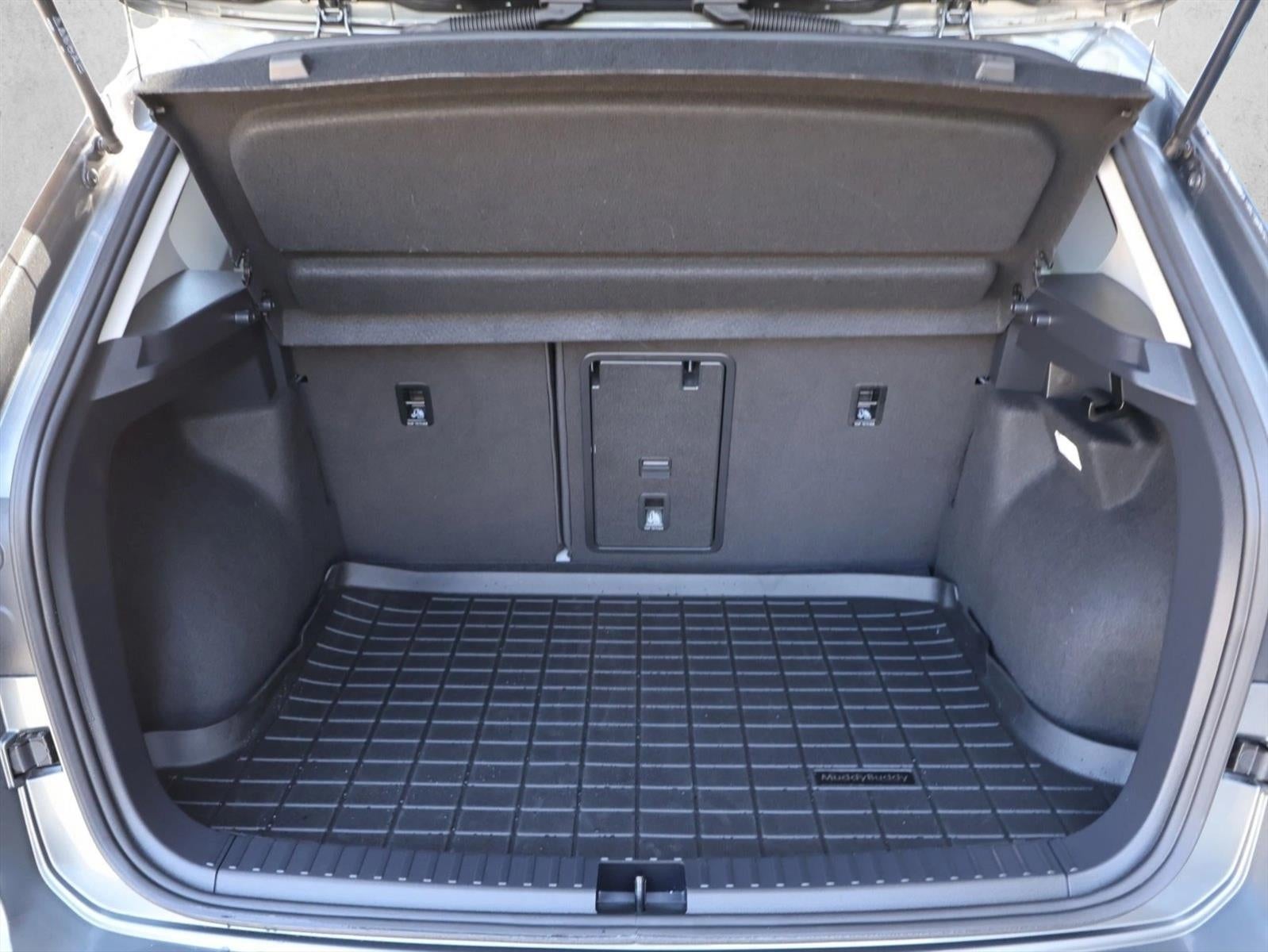 2025 Volkswagen Taos SEL 4MOTION