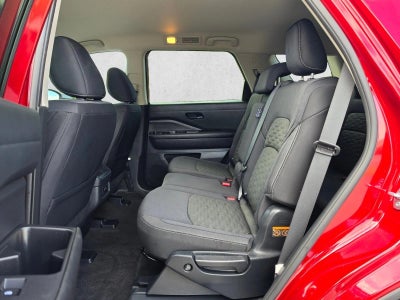 2026 Nissan Pathfinder SV 2WD