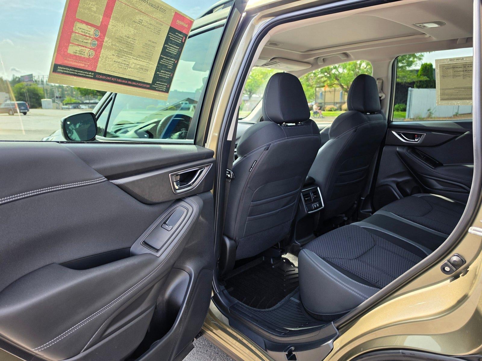 2023 Subaru Forester Premium CVT