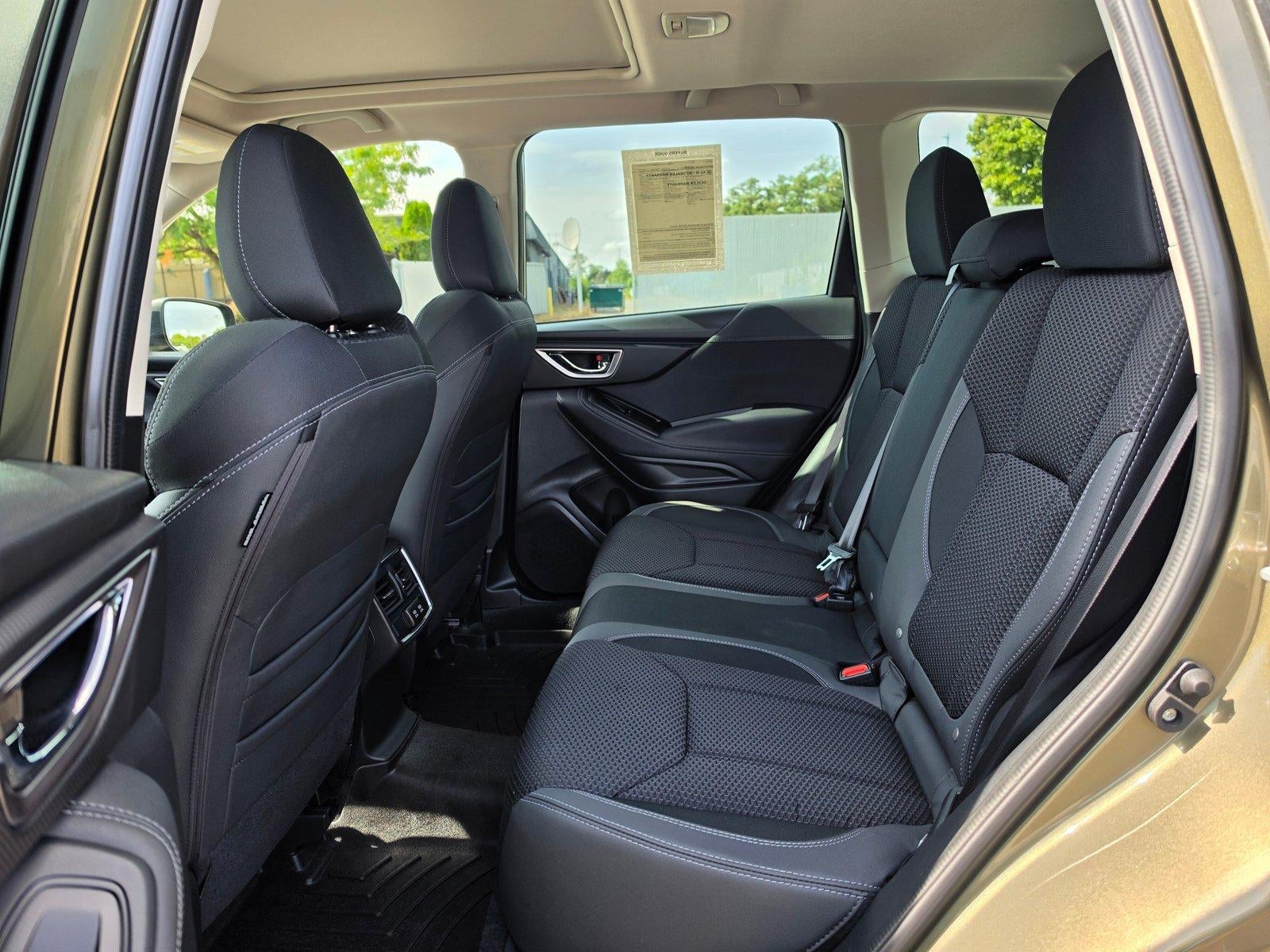 2023 Subaru Forester Premium CVT