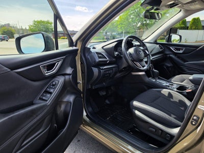 2023 Subaru Forester Premium CVT