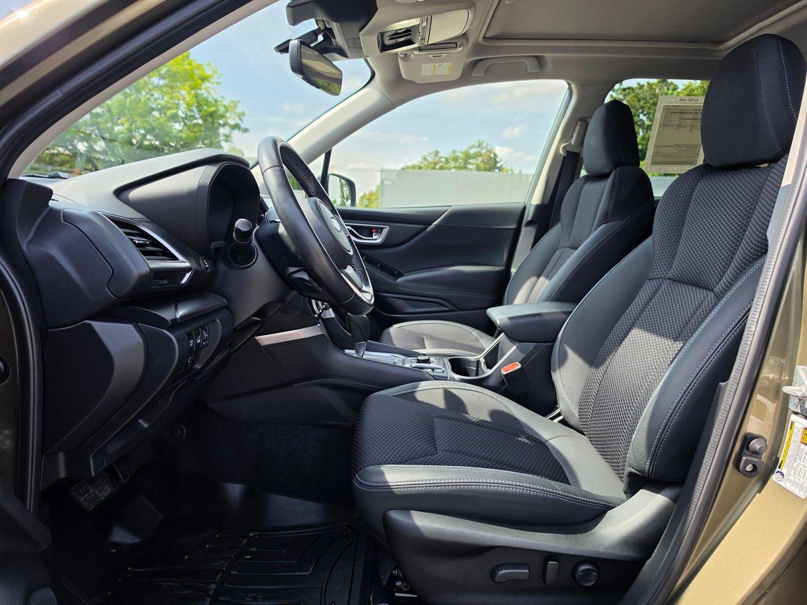 2023 Subaru Forester Premium CVT