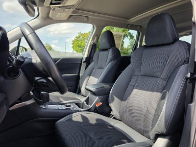 2023 Subaru Forester Premium CVT