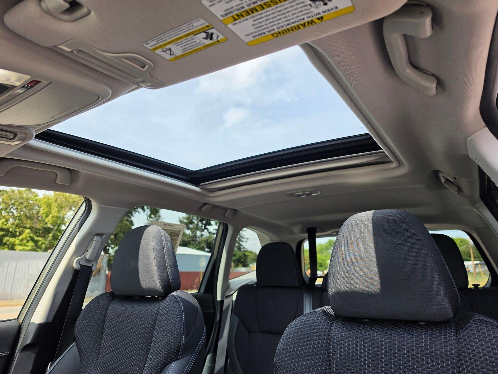 2023 Subaru Forester Premium CVT