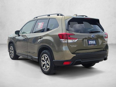 2023 Subaru Forester Premium CVT
