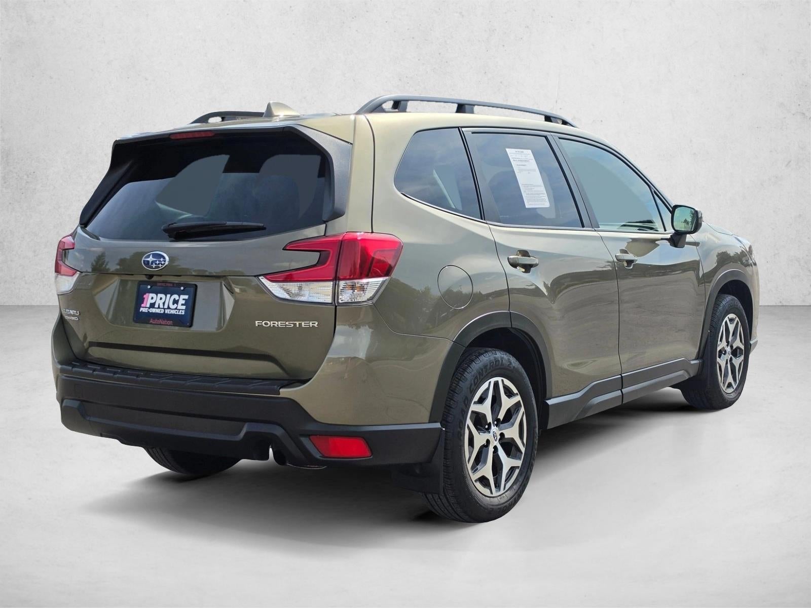 2023 Subaru Forester Premium CVT