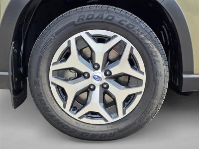 2023 Subaru Forester Premium CVT